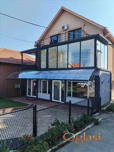 Sremcica,centar ul.Beogradska lokal 55m2(+11m2)